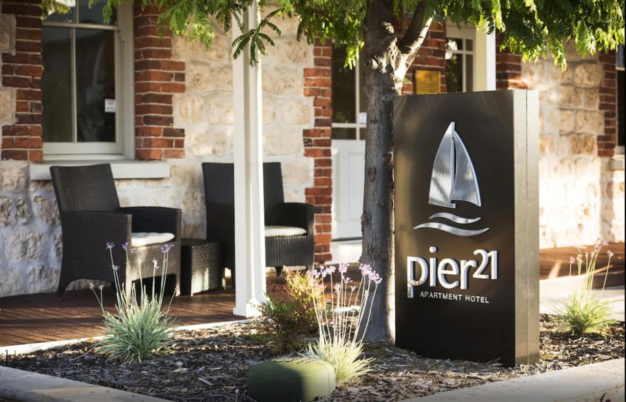 Pier 21 Riverside Apartment Hotel Fremantle Exterior foto